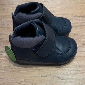 Stride Rite Navy Size 5M Walker Shoes